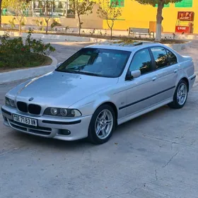 BMW E39 2003