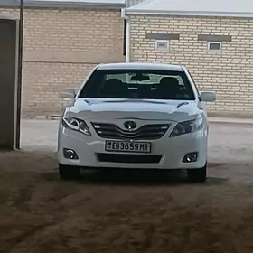 Toyota Camry 2010