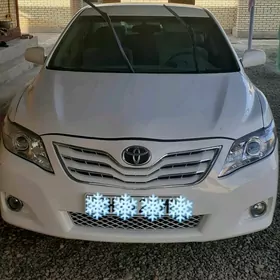 Toyota Camry 2011