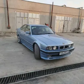 BMW 525 1990
