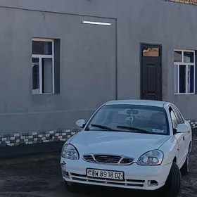 Daewoo Nubira 2002