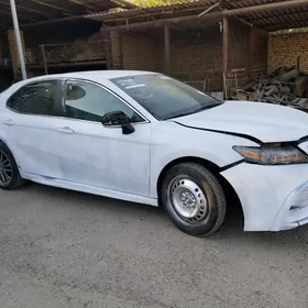 Toyota Camry 2023