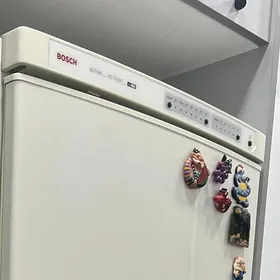 холодильник BOSCH