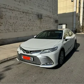 Toyota Camry 2023