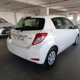 Toyota Yaris 2012