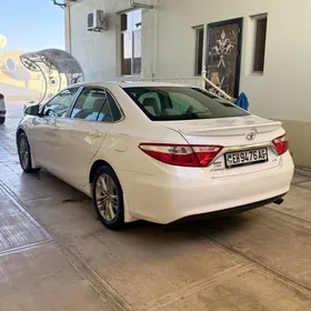 Toyota Camry 2015