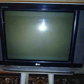 Telewizor. Телевизор.