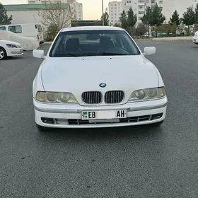 BMW E39 1998