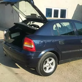 Opel Astra 1998