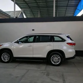 Toyota Highlander 2019
