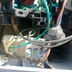 Işgär Gerek düz işci