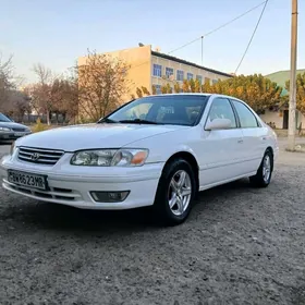 Toyota Camry 2001