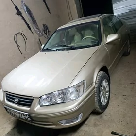 Toyota Camry 1998