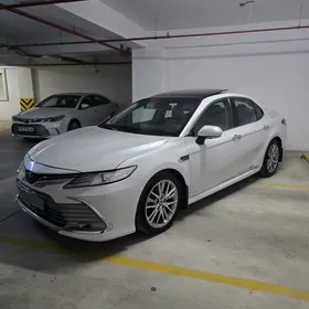 Toyota Camry 2018