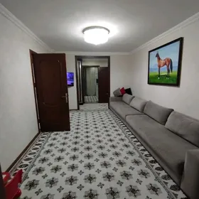 10-МКР 4-КОМНАТЫ 1-ЭТАЖ