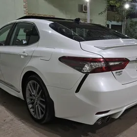 Toyota Camry 2022