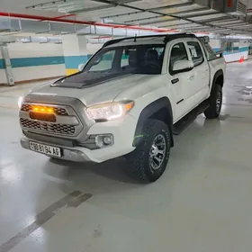 Toyota Tacoma 2016