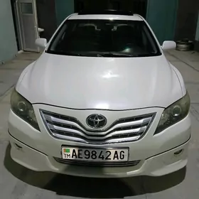 Toyota Camry 2011