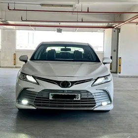 Toyota Camry 2018
