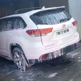 Toyota Highlander 2017