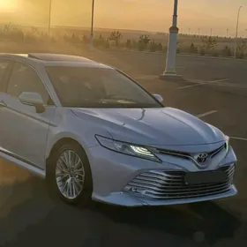 Toyota Camry 2020