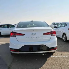Hyundai Elantra 2020
