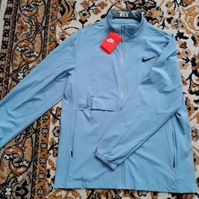 sportiwka Nike L razmer täze