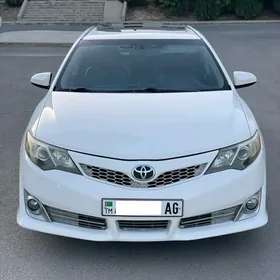 Toyota Camry 2013