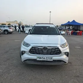 Toyota Highlander 2020