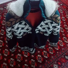 Kapşonka  +  Switer