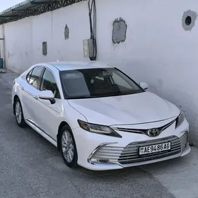 Toyota Camry 2020