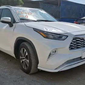 Toyota Highlander 2020