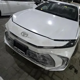Toyota Camry 2025