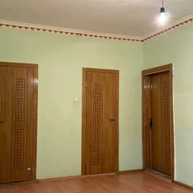 Mir 7/2 4 komnat 8 etaj 110m²