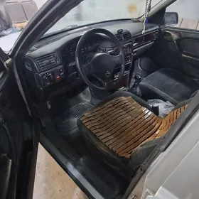 Opel Vectra 1989
