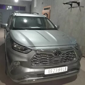 Toyota Highlander 2020