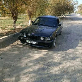 BMW 525 1990