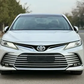 Toyota Camry 2022