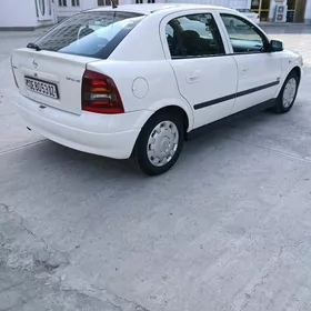 Opel Astra 2003