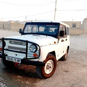 UAZ 469 2001