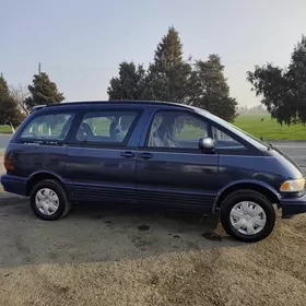 Toyota Previa 1992