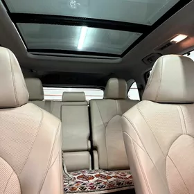 Toyota Highlander 2022