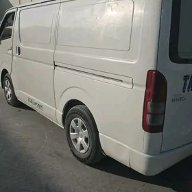 Toyota Hiace 2014
