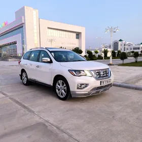 Nissan Pathfinder 2018