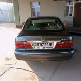 Toyota Avalon 1999