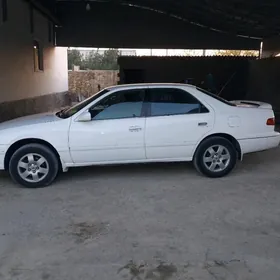 Toyota Camry 2000