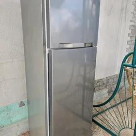 Haladilnik Vestal Халадилник