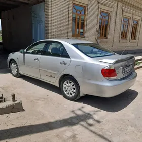 Toyota Camry 2005