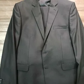 Мужские костюмы