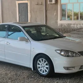 Toyota Camry 2004